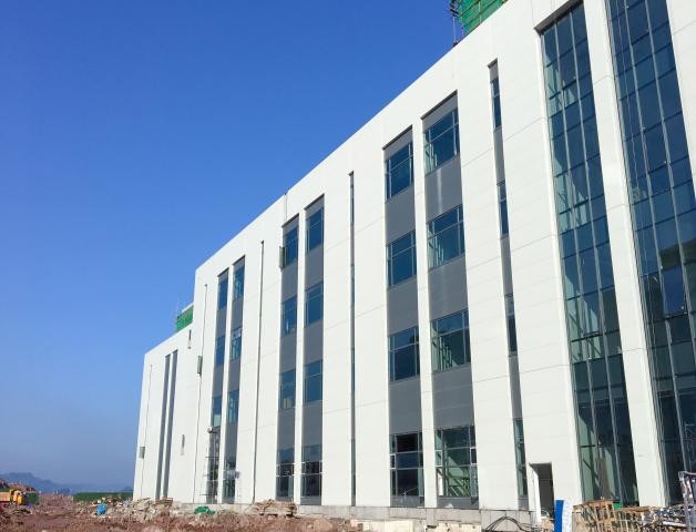 سطح تزئینی کویل آلومینیومی با پوشش فلوروکربن و نانو پوشش